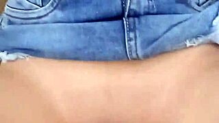 mi mejor amiga vino a desahogarse cogiendo missionary doggystyle panties