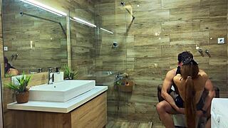 i'm so hot cheating on hubby in bathroom... myredfoxgirl party heels cumshot uh