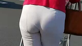 I'm trapped in this granny's massive filthy ass obsession