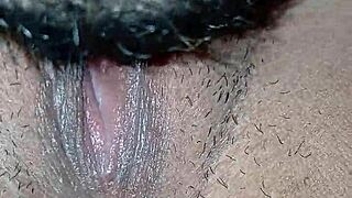 el me chupó el clítoris hasta el orgasmo con lengua en pussy girlfriend pov