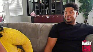 big booty halftime threesome during finals break.