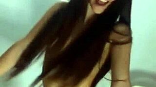 Rosmeri Marval shakes her latina curves topless