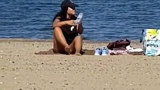 juicy asian cameltoe teasing on beach
