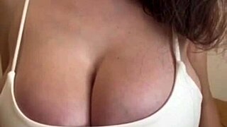 Whoa, stepmom's big milky tits are leaking during hot massage play 😍💦
