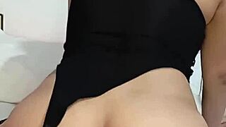 big ass colombian shakes masturbates licks pussy squirts for you maquinasperfectas