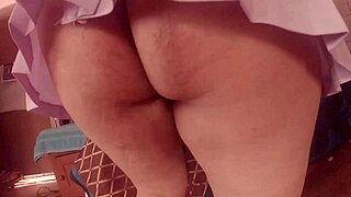 Hot Latina Secretary Upskirt No Panties Housework Tease