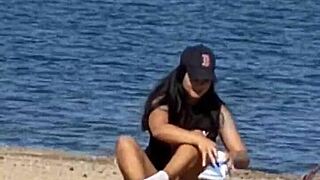 juicy asian cameltoe teasing on beach