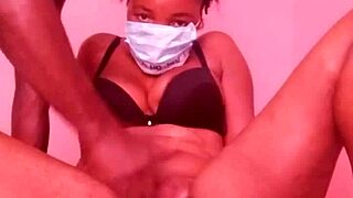Queensandy Fingers Shaved Pussy To Orgasm!