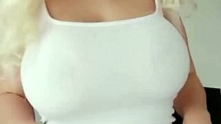 Dick pic? Your girl masturbates horny!