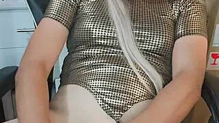 i try my transsexual vagina while masturbating intensely in private