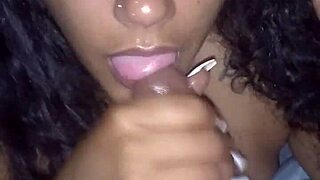 Bomb shellz deepthroats like a pro bimbo queen