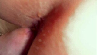 wanna see my tits compared to balloons cutie? 18yo asks