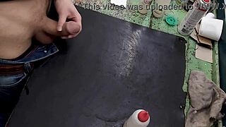 i'm masturbating on my workbench at work