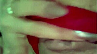 Rossmexicana's Red Stockings Dildo Masturbation Tease You?