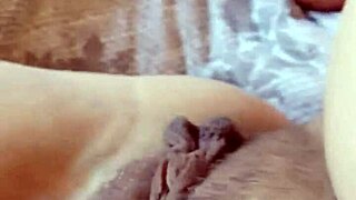 gretala shakes her curvy pussy in homemade dance