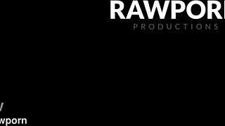 Linda del sol's juicy ass tempts wildly