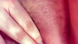 Hey watch me rub my big clit till I squirt hard for you