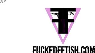 Latina Big Ass Brunette Masturbates Intensely On Beach