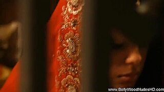 Exciting Indian Milf Babe Strips Nude Erotic Dance Undressing Tease