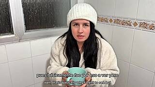 Invito chica desconocida del metro y follo su gran culo tetas enormes