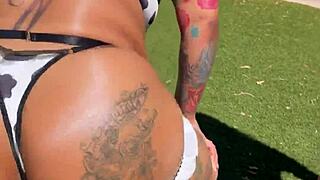 creamislife, how's all that big ass clapping in lesbian vegas slut play?