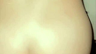 ¡Un Desconocido Me Vio Masturbándome Y Me Ofreció Su Polla Gruesa!