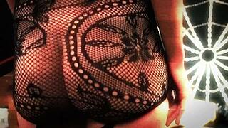Ariel McGuire demands ass worship rimming in bondage.