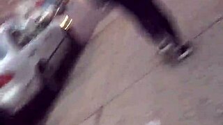 check out this short girl's phat juicy ass candid