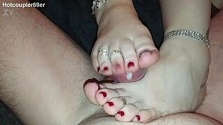italian milf housewife oiled footjob cums on toes homemade