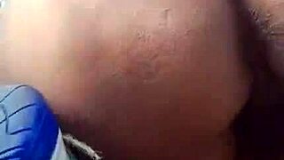 Hairy Brazilian Nerd Flashes Pussy and Armpits in Ibirapuera Park