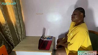 stepmom seduced me in bedroom after bed help, ended squirting hardcore fuck