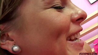 naomi and isabel ice threeway anal ass licking doggystyle gaping