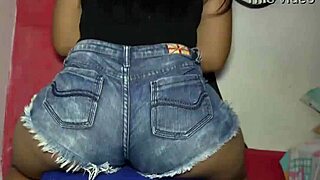 that latina's big ass shakes like crazy when she bends over