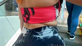 Amateur's first public ass play caught on camera