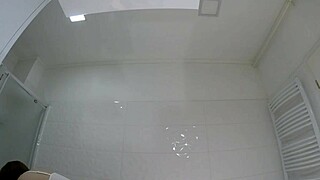 i feel the thrill as redhead coed flashes bare pussy ass