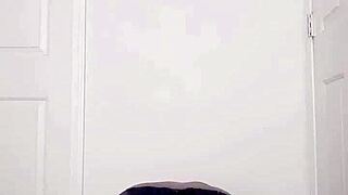 i spread my ass submitting for you fans part 2