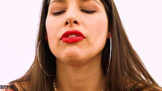 Lady Dee Battles Zafira's Pussy in Dildo Sexfight and Facesitting