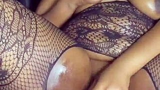 my big fat ass squirts huge with anal plug stuck in!!