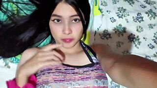 dulce coño asiática joven casero real 🔥🍑