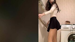 Rusa shows off her bare ass on bigo live usa style