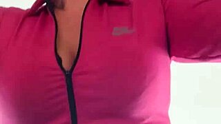 i trained at my hood gym so horny pussy sweat dripped on tits