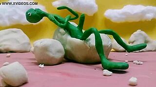 alien monster cock tongue-fucks outdoor with massive toy action