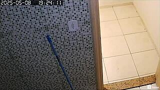 hidden cam catches hot chubby neighbor shaving her big natural bush