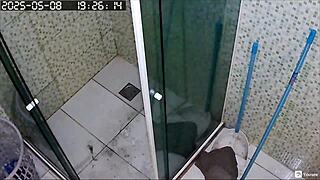 hidden cam catches hot chubby neighbor shaving her big natural bush