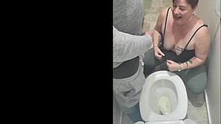 amateur milf toilet piss fails hilariously