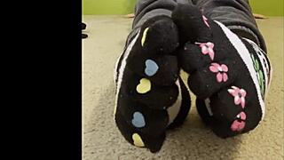 Sexy Teen Toes and Feet Worshiped in Fetish Play