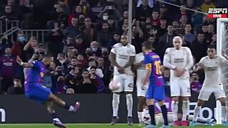 FC Barcelona Ties Galatasaray in Tense Holiday Clash