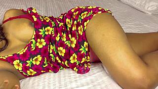 Indian desi virgin pussy exposed for licking fingering missionary hardcore