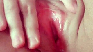 Amateur Virgin 18+ Skinny Pussy Solo Masturbation Peek!