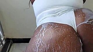 madam apple bottom claps loud black ass making man nut hard